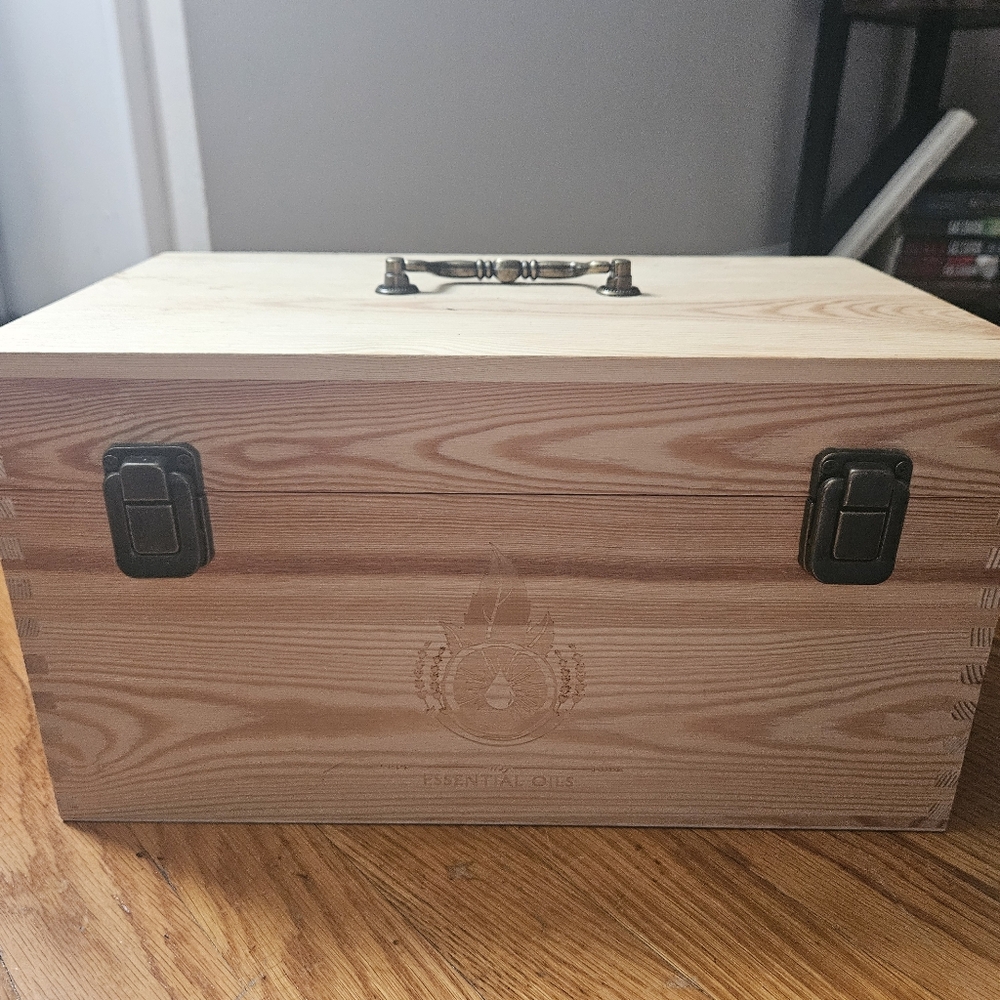 Essential Oil Box - Wooden Storage Box With Handle - Picture 6 of 6
